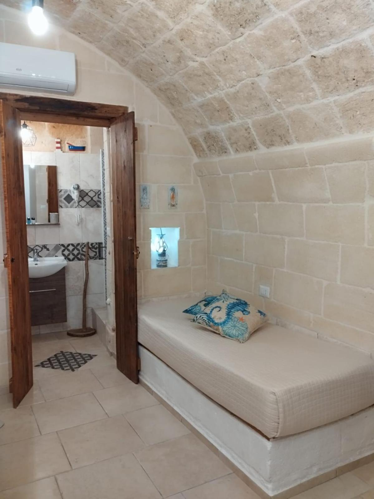 Dimora Don Camillo Apartment Monopoli Ngoại thất bức ảnh